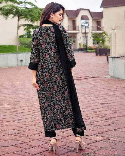 Women printed straight kurta set