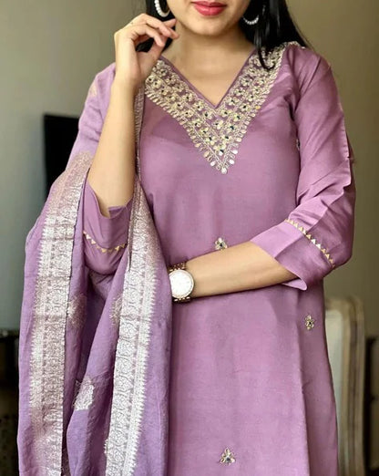 Women straight kurta set